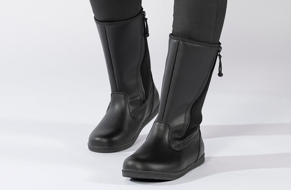 Black BILLY EZ Boots with zippers for easy on-off, ideal shoes for diabetes, plantar fasciitis, bunions, wide and extra wide feet.